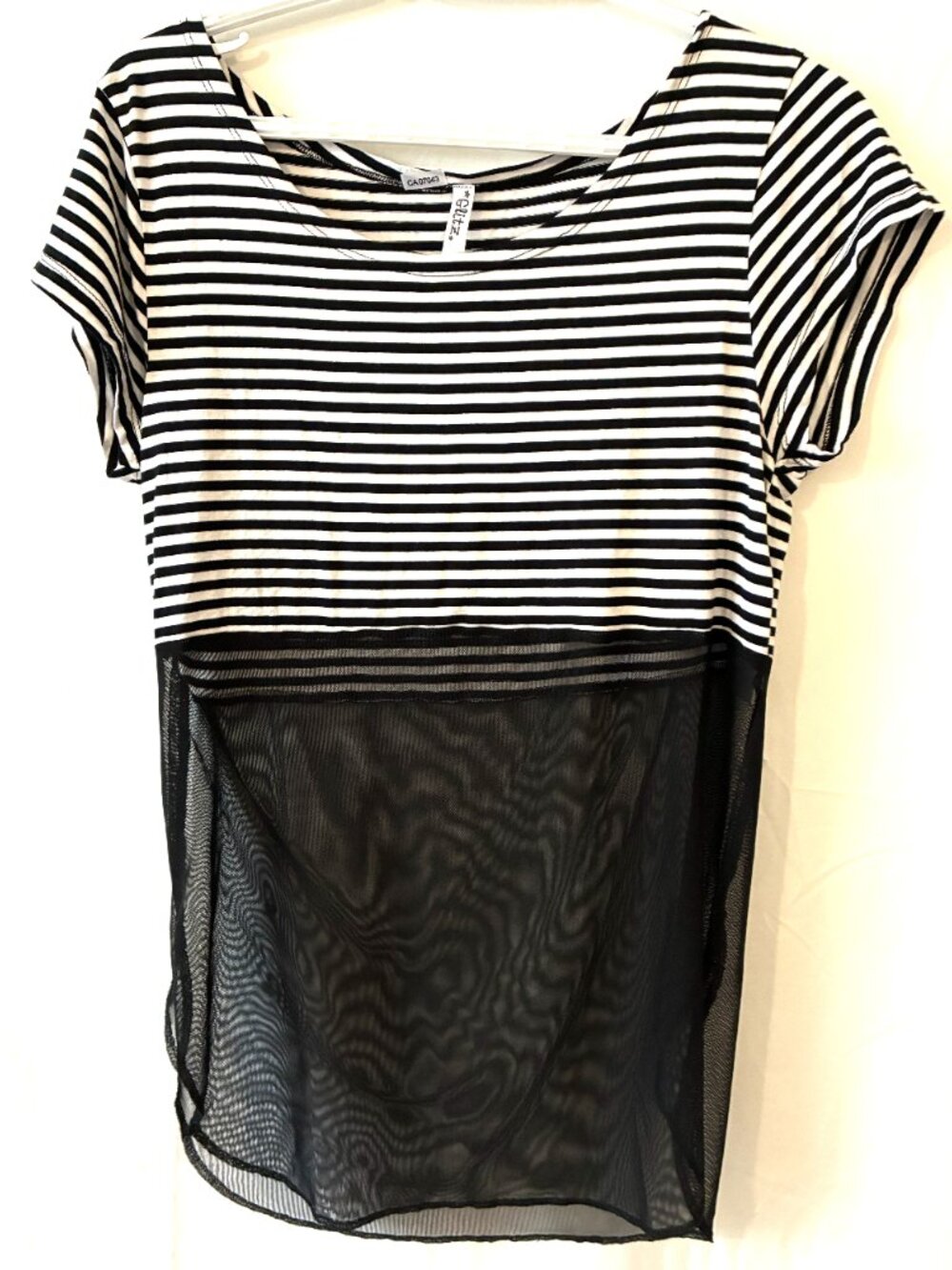 GLITZ: XL Black & White Top